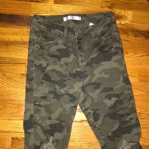 Camo skinny jeans